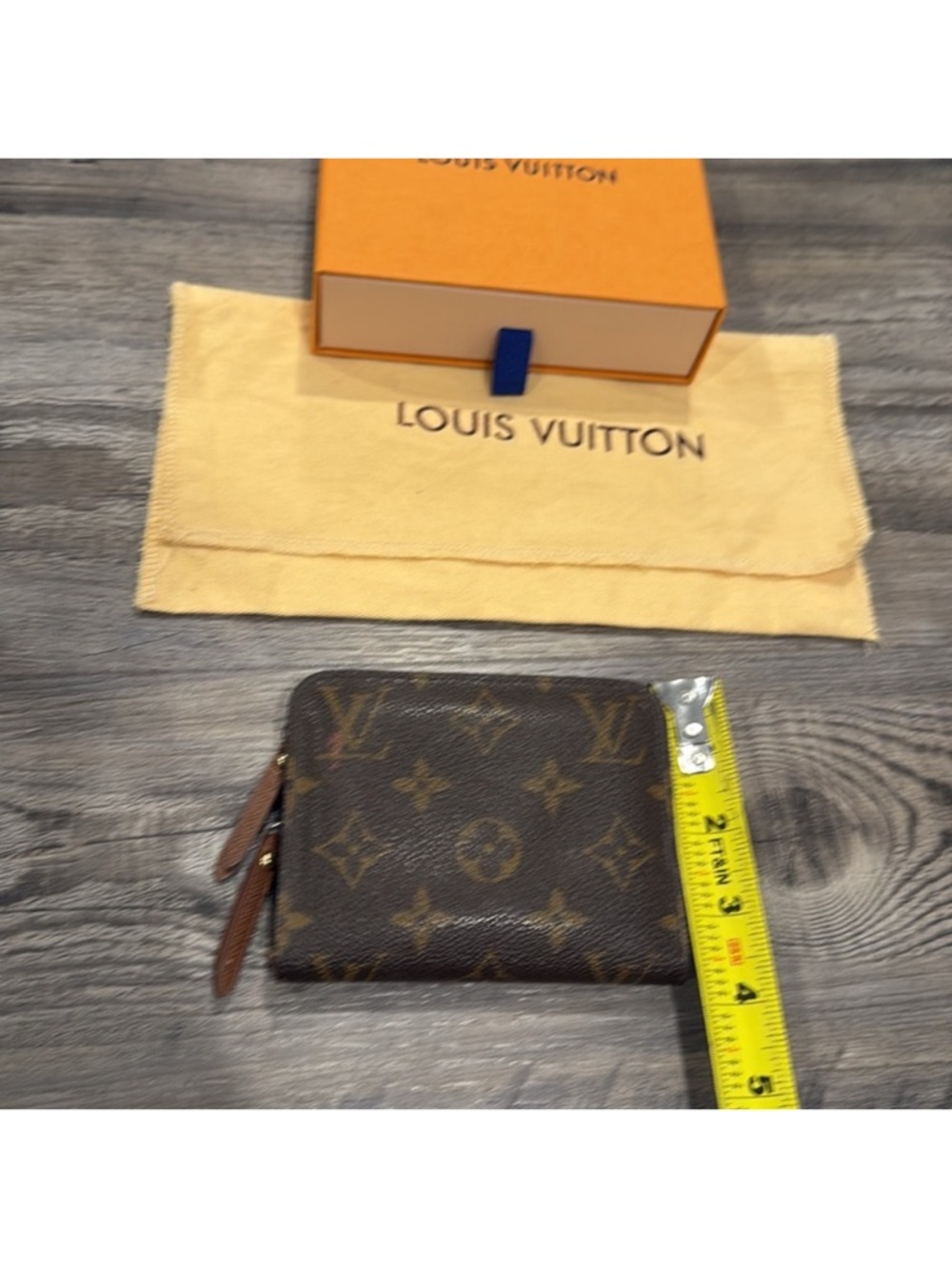 LOUIS VUITTON Mini “Insolite” Wallet in Monogram Canvas - Picture 10 of 14